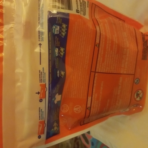 Tide Pods 16 Ct - Picture 2 of 6